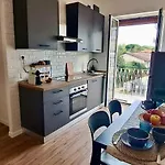 아파트 Bibbi's House Two Bedrooms On Metro C *
